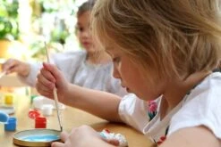 MAKO MOULAGE -MON PETIT CHAT -Créatifs Jeux Magasin 39307 mako moulages enfant qui peint