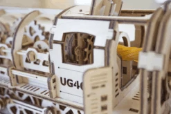 UGEARS - LOCOMOTIVE 460 + WAGON -Créatifs Jeux Magasin Ugears ModeleMecanique Locomotive460 03